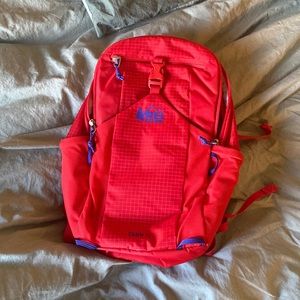 REI Tarn 12L kids backpack